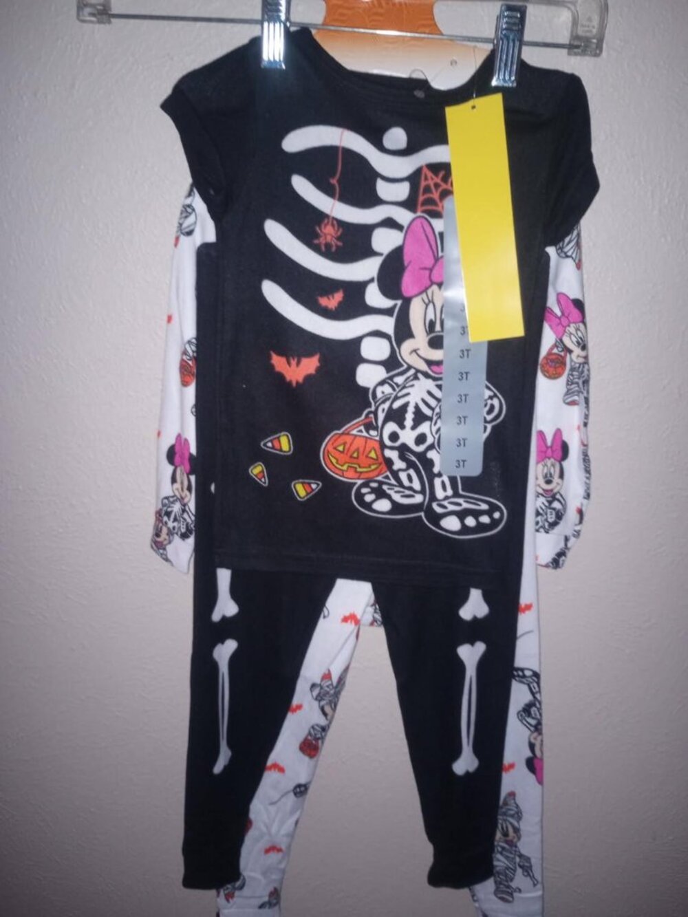 Disney Minnie Mouse Toddler Girls Size 3T Halloween 4 Piece Pajama Set NWT - Picture 2 of 7